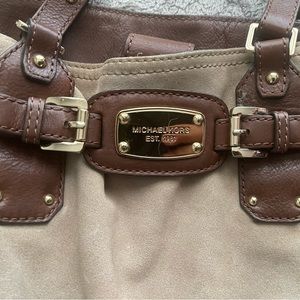 “USED” Micheal Kors Purse Bag eat. 1981